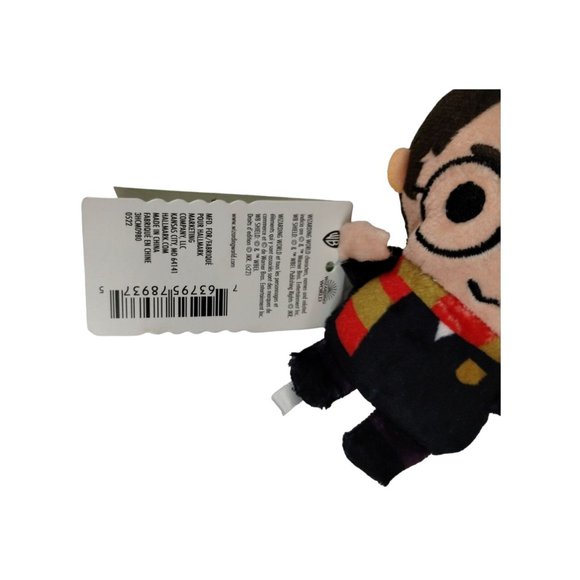 Hallmark Ornaments Small Stars - Harry Potter - 5 in Plush Ornament (New) - Picture 4 of 5